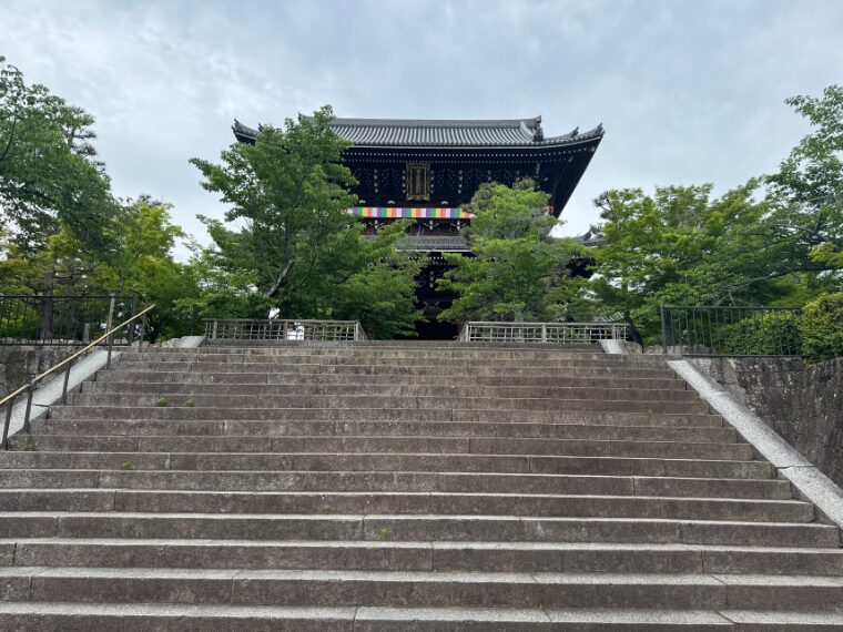金戒光明寺の山門