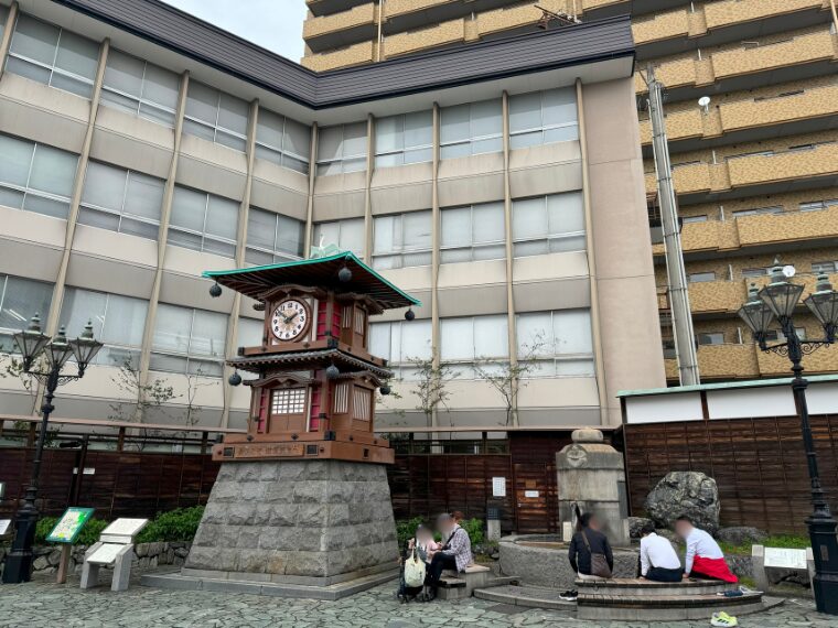 坊ちゃんからくり時計