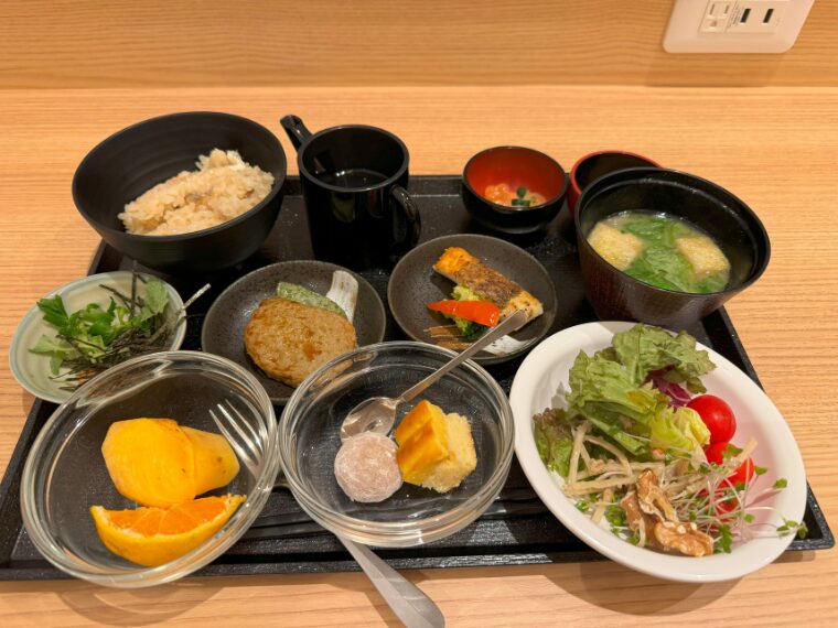 ドーミーイン石手朝食バイキング