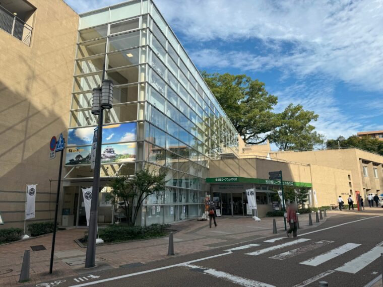 松山城ロープウェイ乗り場