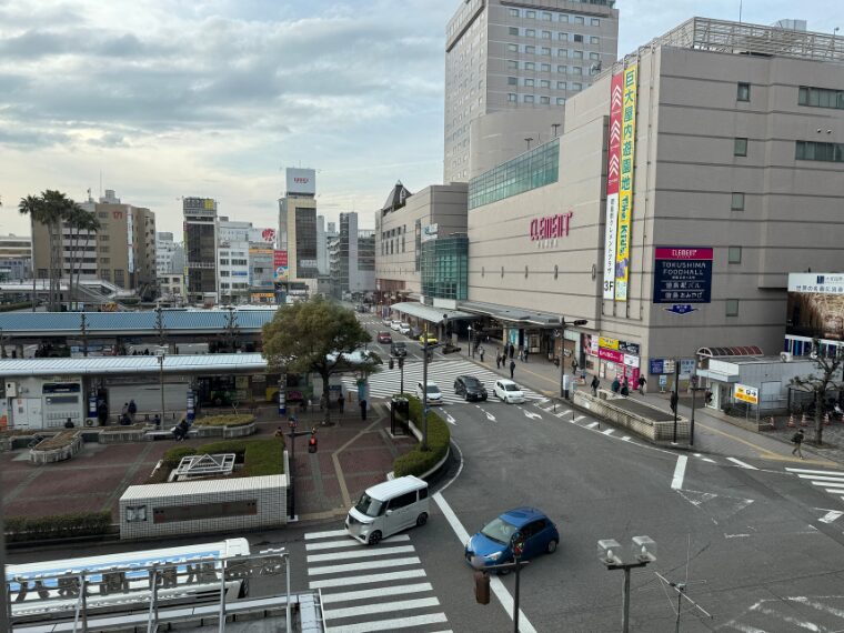 徳島駅前