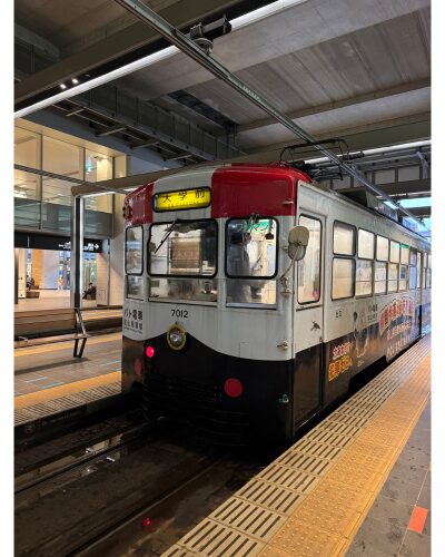 富山大学行き路面電車